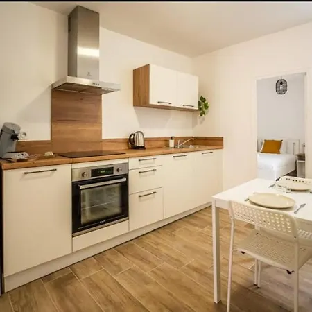 Au Pied Des Remparts-cité Médiévale * Carcassonne